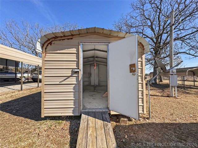 16373 N Grace Hudlen Road, Hulbert, OK 74441