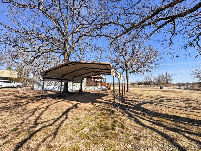 16373 N Grace Hudlen Road, Hulbert, OK 74441