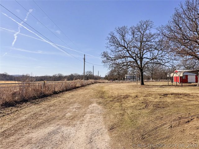 16373 N Grace Hudlen Road, Hulbert, OK 74441