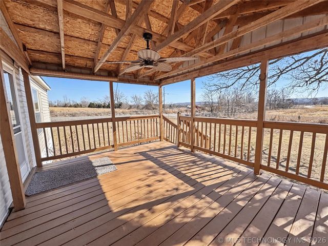 16373 N Grace Hudlen Road, Hulbert, OK 74441