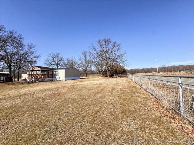 16373 N Grace Hudlen Road, Hulbert, OK 74441