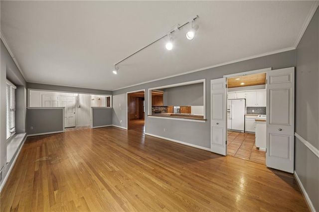 6317 Sterling Avenue, Raytown, MO 64133