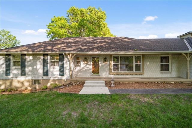 6317 Sterling Avenue, Raytown, MO 64133