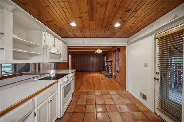 6317 Sterling Avenue, Raytown, MO 64133
