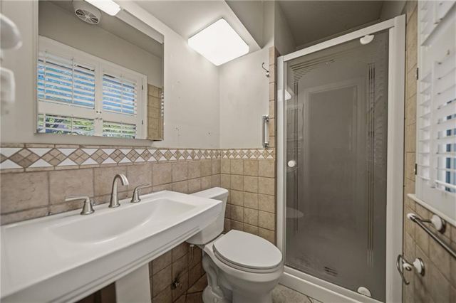 6317 Sterling Avenue, Raytown, MO 64133