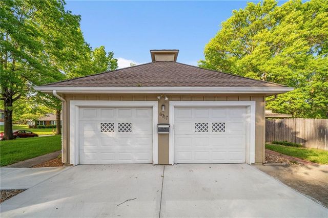 6317 Sterling Avenue, Raytown, MO 64133