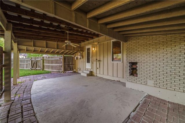 6317 Sterling Avenue, Raytown, MO 64133