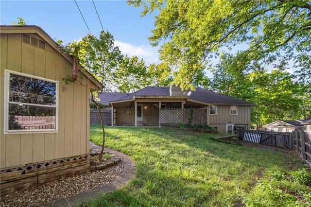 6317 Sterling Avenue, Raytown, MO 64133