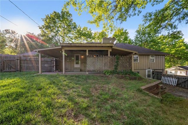 6317 Sterling Avenue, Raytown, MO 64133