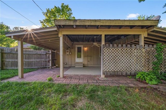 6317 Sterling Avenue, Raytown, MO 64133