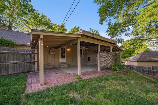 6317 Sterling Avenue, Raytown, MO 64133