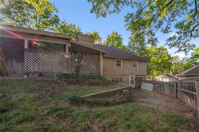 6317 Sterling Avenue, Raytown, MO 64133