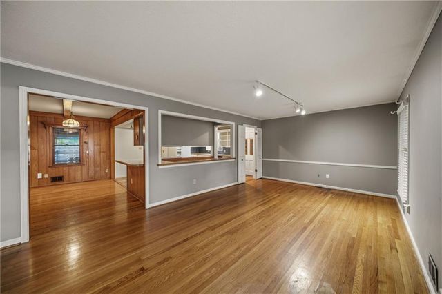 6317 Sterling Avenue, Raytown, MO 64133