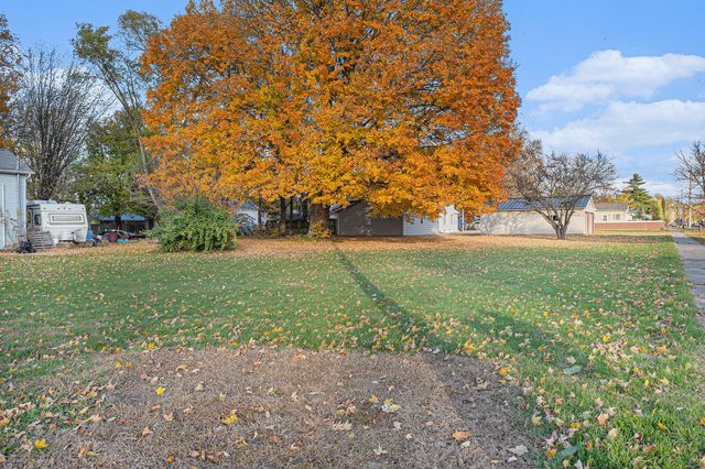 210 S State Street, White Pigeon, MI 49099