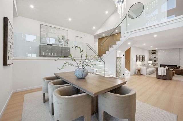 1440 Kring, Los Altos, CA 94024