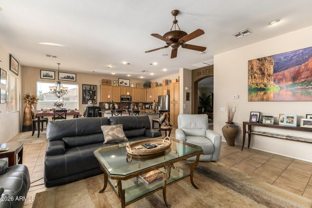 9631 E LOBO Avenue, Mesa, AZ 85209