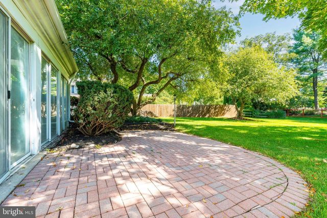 7 AVERSTONE DR E, Washington Crossing, PA 18977