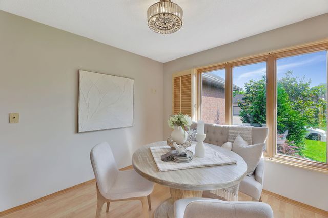 2501 N Fox Run, Wichita, KS 67226