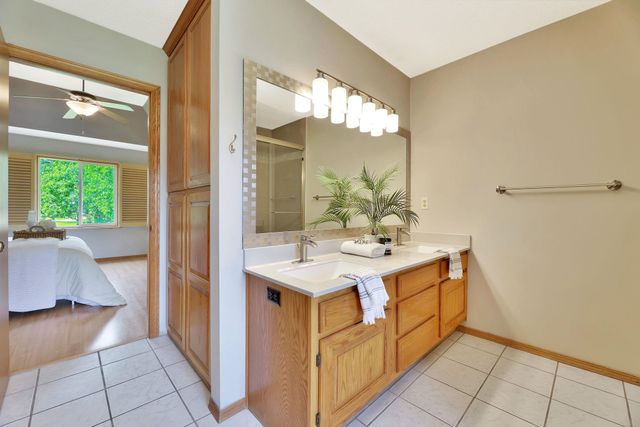 2501 N Fox Run, Wichita, KS 67226