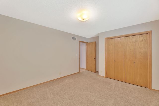 2501 N Fox Run, Wichita, KS 67226