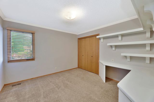 2501 N Fox Run, Wichita, KS 67226