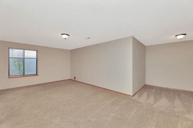 2501 N Fox Run, Wichita, KS 67226