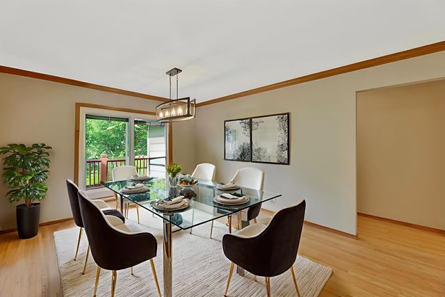 2501 N Fox Run, Wichita, KS 67226