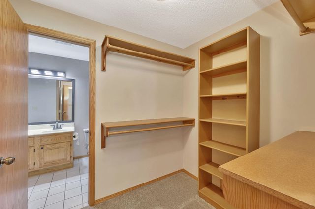 2501 N Fox Run, Wichita, KS 67226