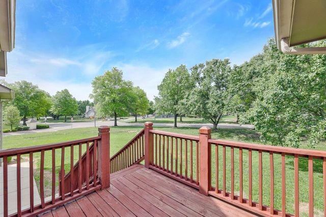 2501 N Fox Run, Wichita, KS 67226