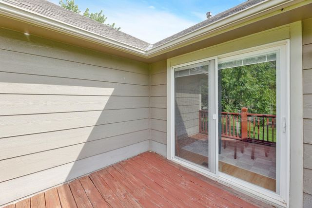 2501 N Fox Run, Wichita, KS 67226