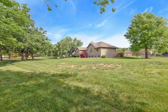 2501 N Fox Run, Wichita, KS 67226