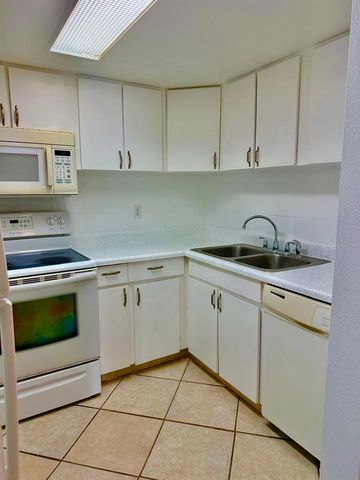 20 SHEOAH BOULEVARD 9, Winter Springs, FL 32708