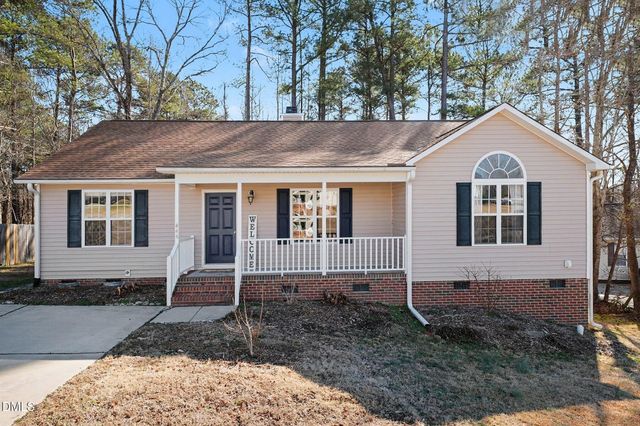 448 Henwood Court, Fuquay Varina, NC 27526