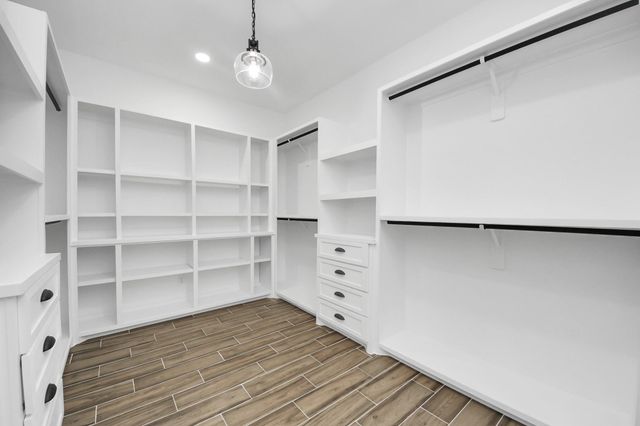 15315 Alchester Court, Plantersville, TX 77363