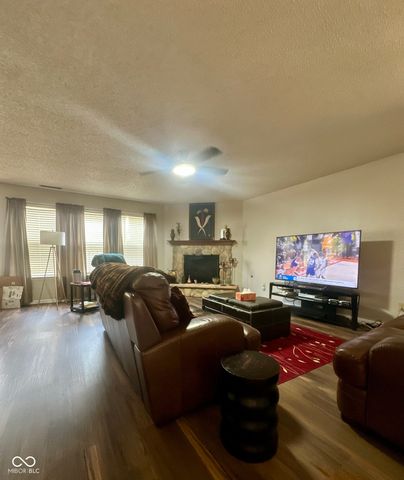 5643 Garamy Drive, Indianapolis, IN 46254