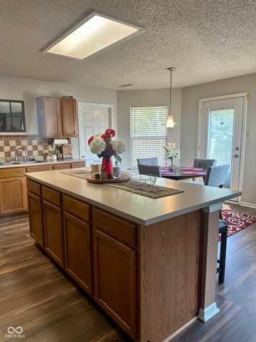 5643 Garamy Drive, Indianapolis, IN 46254