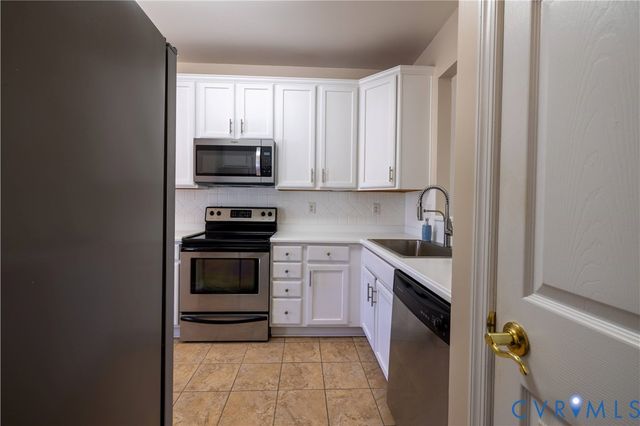 5909 Chapel Lawn Ter, Glen Allen, VA 23059