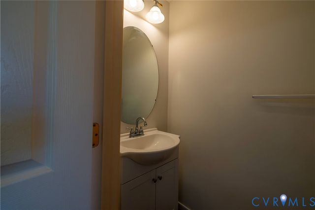 5909 Chapel Lawn Ter, Glen Allen, VA 23059