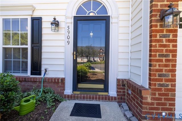 5909 Chapel Lawn Ter, Glen Allen, VA 23059