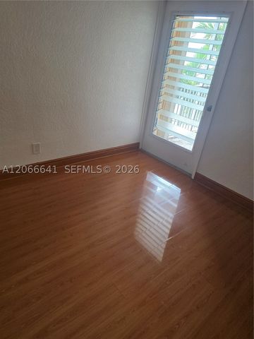 1500 SE 15th St 318, Fort Lauderdale, FL 33316