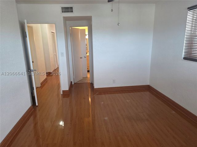 1500 SE 15th St 318, Fort Lauderdale, FL 33316