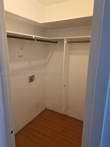 1500 SE 15th St 318, Fort Lauderdale, FL 33316
