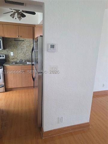 1500 SE 15th St 318, Fort Lauderdale, FL 33316
