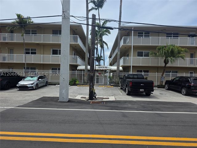 1500 SE 15th St 318, Fort Lauderdale, FL 33316