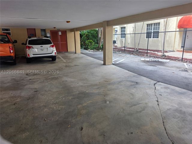 1500 SE 15th St 318, Fort Lauderdale, FL 33316