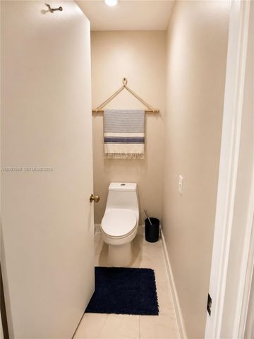 8688 SW 158th Pl, Miami, FL 33193