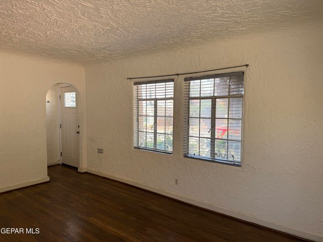 1222 Mesita Drive, El Paso, TX 79902