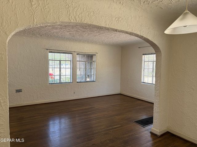 1222 Mesita Drive, El Paso, TX 79902