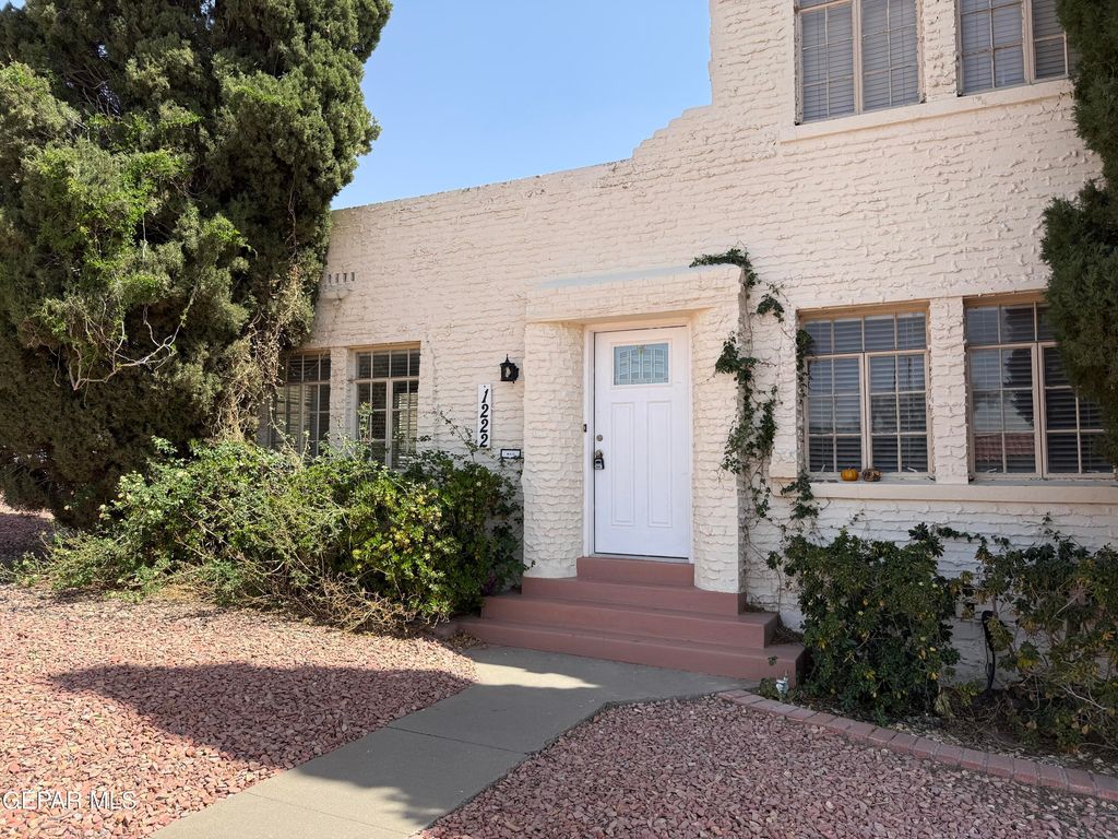 1222 Mesita Drive, El Paso, TX 79902