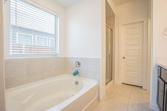 3524 Lilac Drive, Aubrey, TX 76227